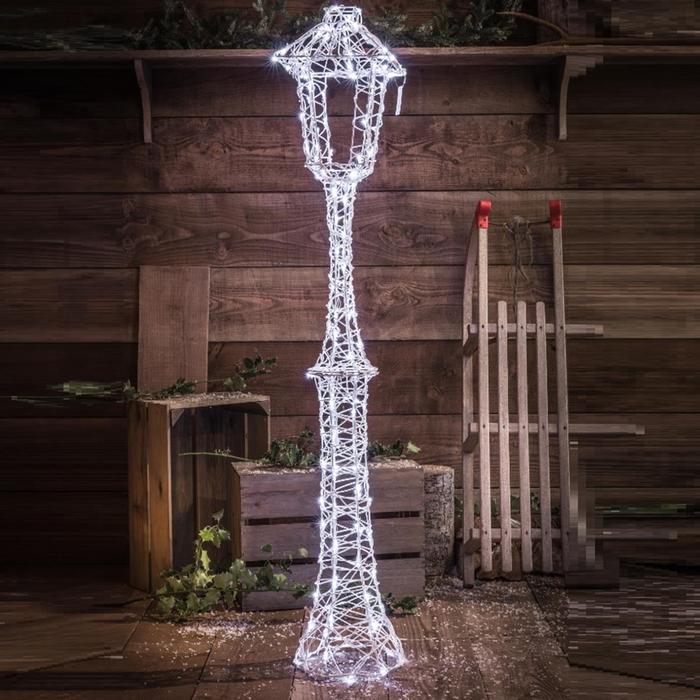 1.5M COLOUR CHANGEABLE WHITE WICKER LAMP POST WITH REMOTE