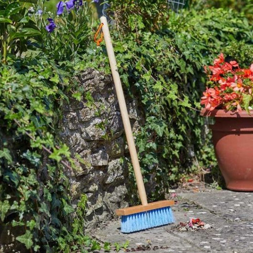 Sweeping Brush