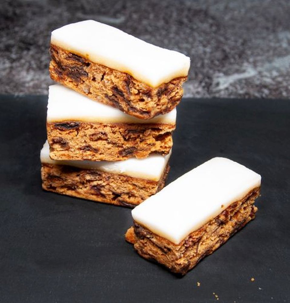 Fosters 4 Christmas Cake Iced Slices