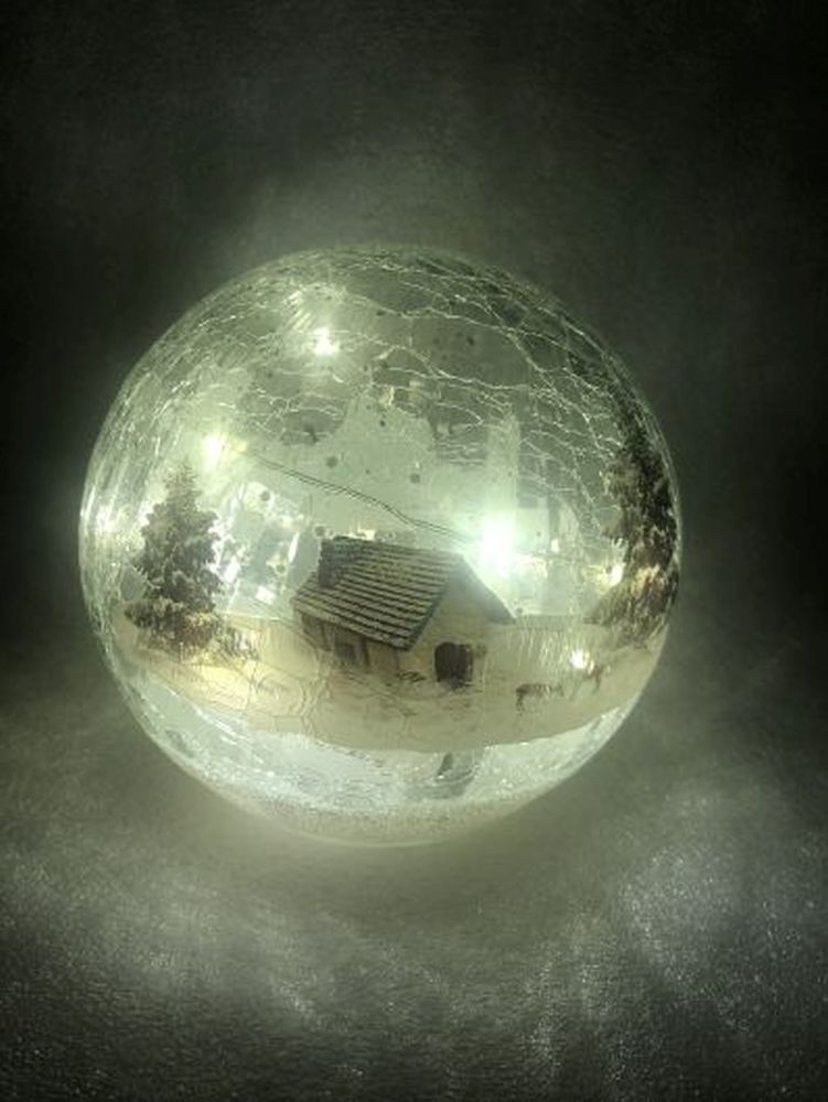 20cm bo lit crackle effect lodge ball