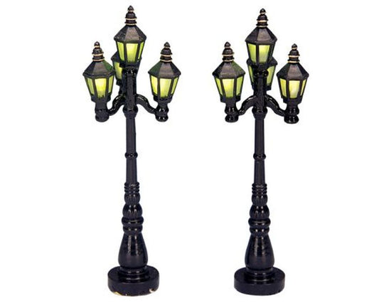 LEMAX OLD ENGLISH STREET LAMP, SET OF 2, B/O (4.5V)