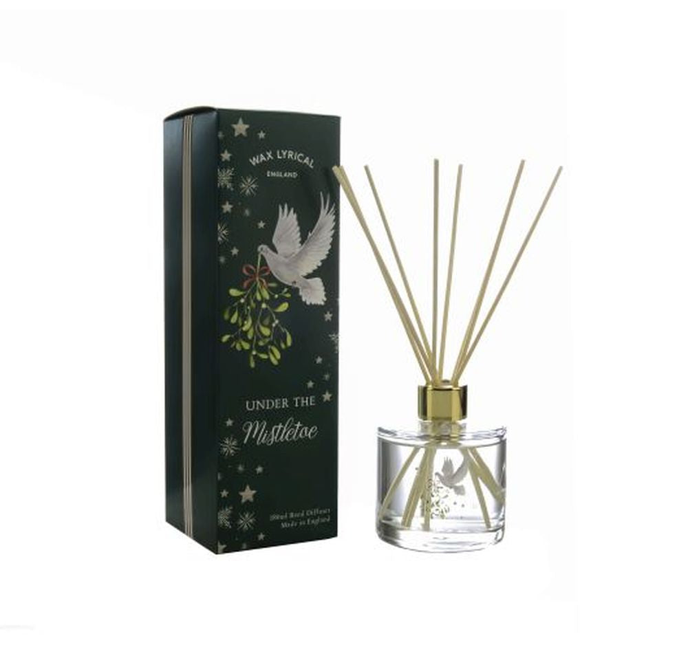 REED DIFFUSER UNDER THE MISTLETOE