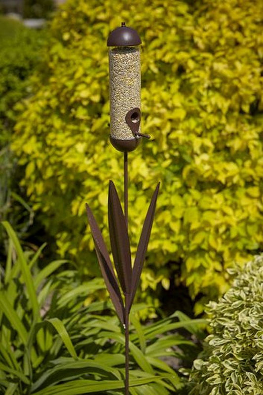 Rustic Reed Seed Garden Border Feeder