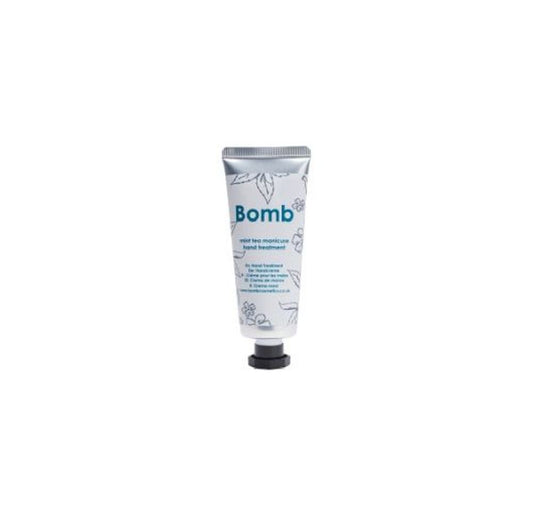 Mint tea manicure hand treatment